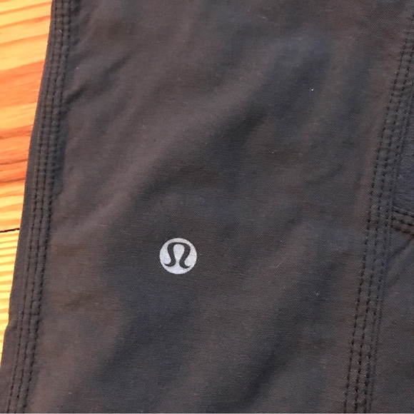 Lululemon Dark Grey Athletic Hiking Pants, EUC, 6 - Picture 14 of 15